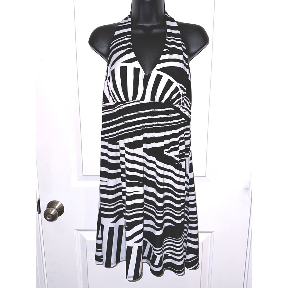 B. Smart black & white halter dress